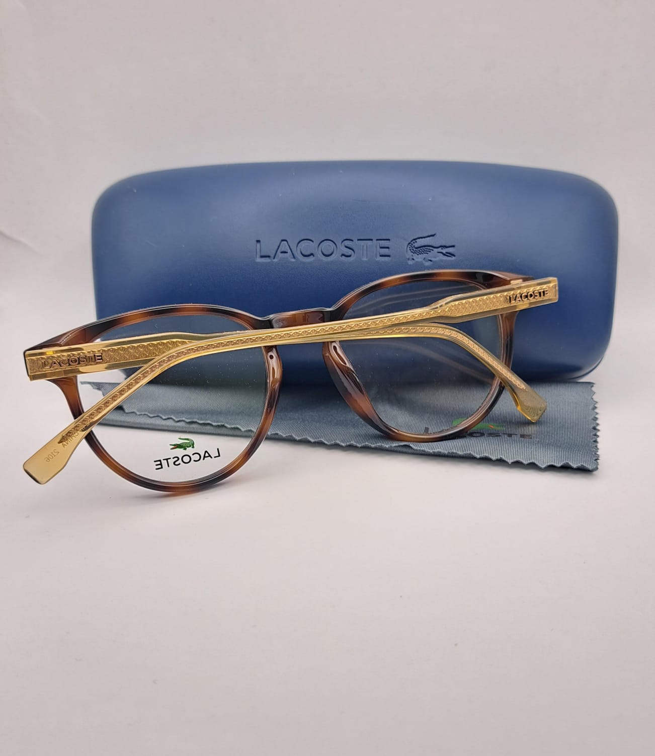 LACOSTE