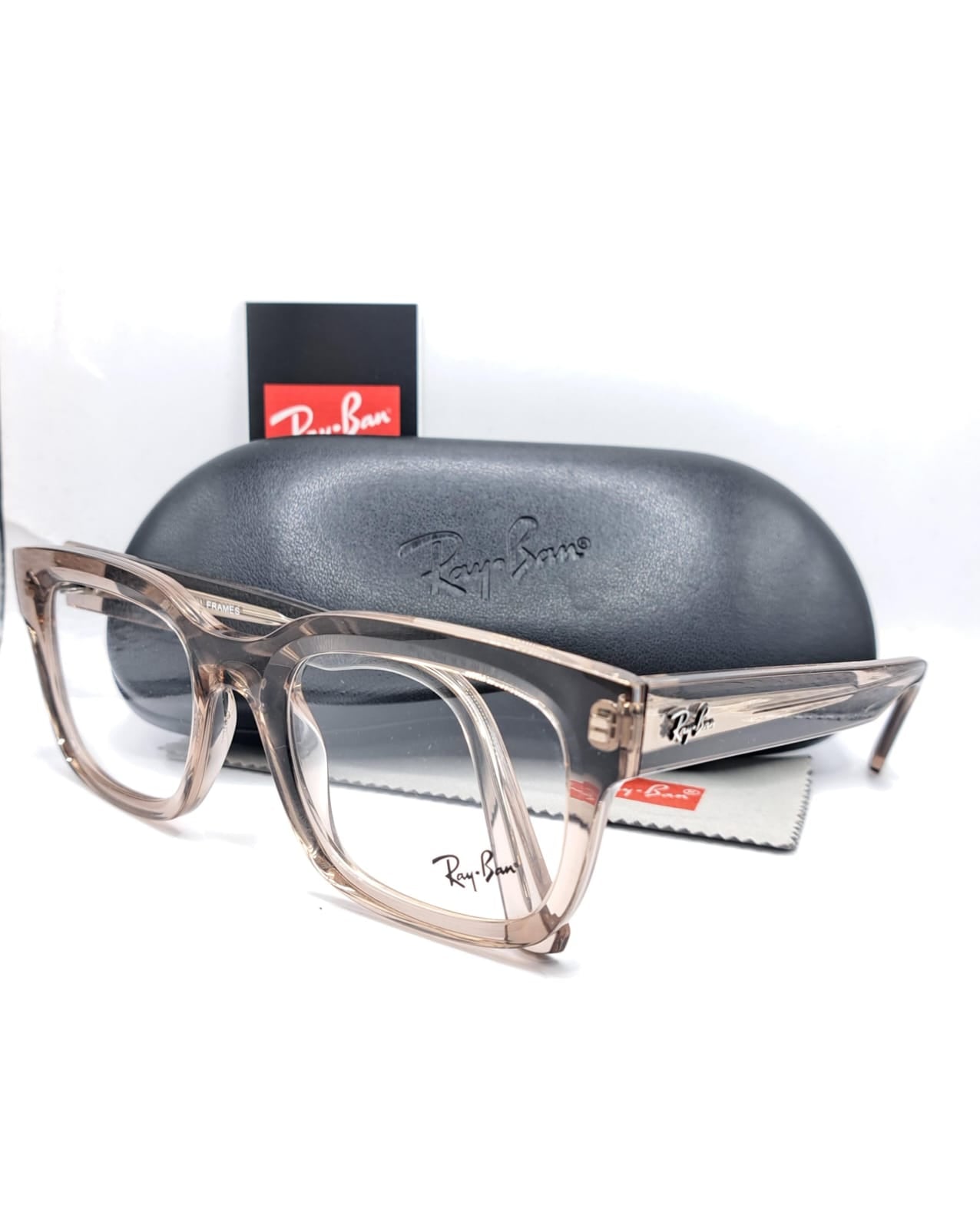 RAY BAN