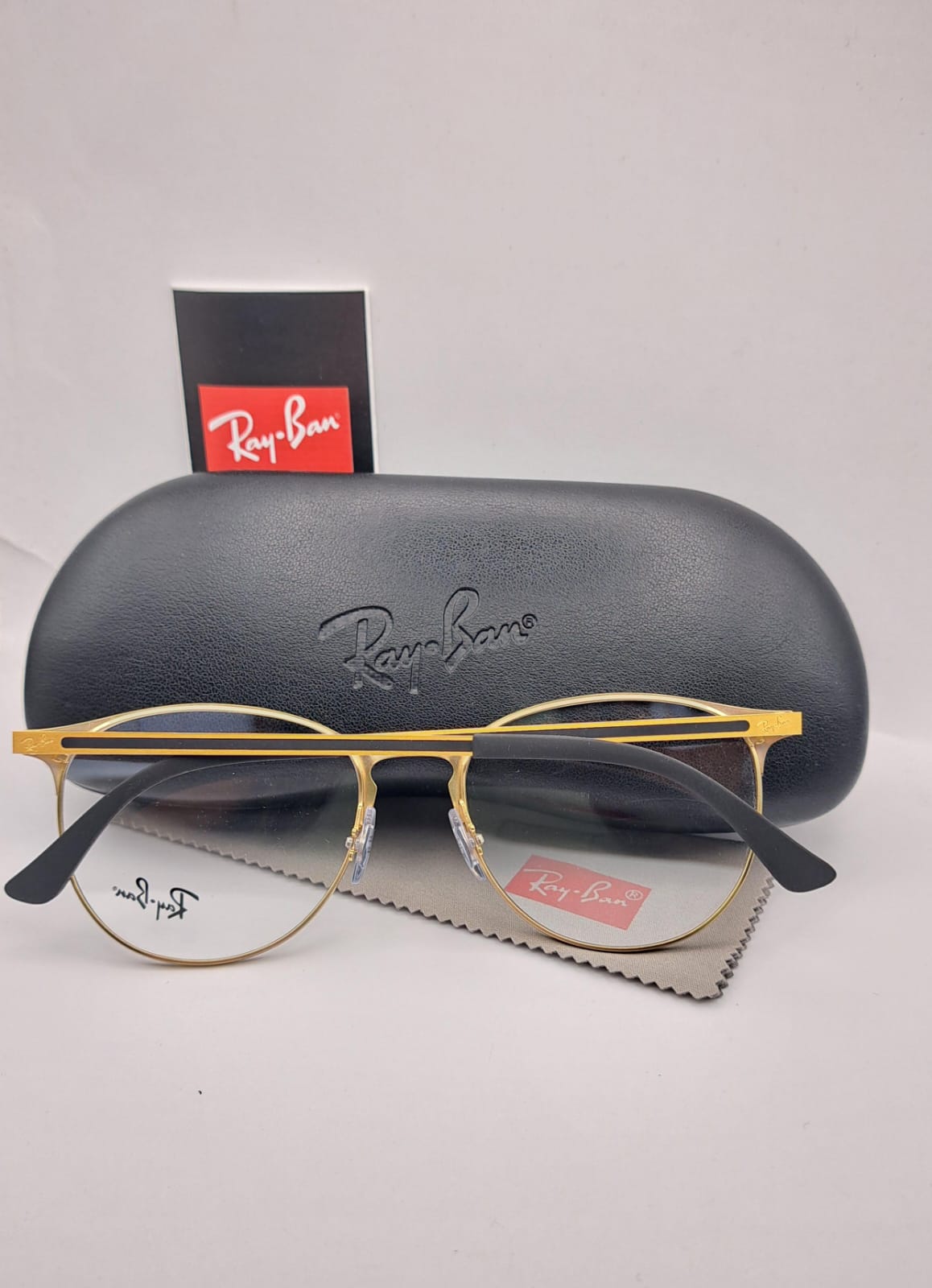 RAY BAN